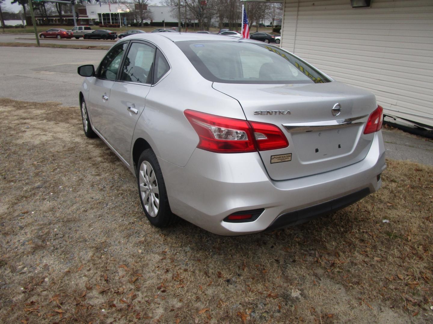 2018 Silver Nissan Sentra S CVT (3N1AB7AP3JY) with an 1.8L L4 SFI DOHC 16V engine, CVT transmission, located at 2553 Airline Blvd, Portsmouth, VA, 23701, (757) 488-8331, 36.813889, -76.357597 - Down Payment: $999 Weekly Payment: $110 APR: 23.9% Repayment Terms: 42 Months ***CALL ELIZABETH SMITH - DIRECTOR OF MARKETING @ 757-488-8331 TO SCHEDULE YOUR APPOINTMENT TODAY AND GET PRE-APPROVED RIGHT OVER THE PHONE*** - Photo#7